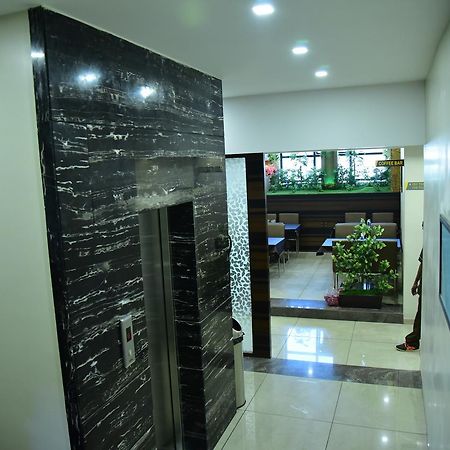 Hotel Ahmedabad Inn Exterior foto