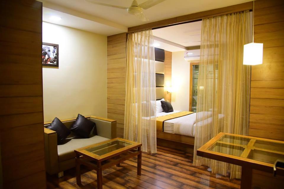Hotel Ahmedabad Inn Quarto foto